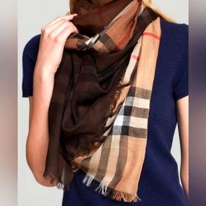 Burberry Ombre Large scarf